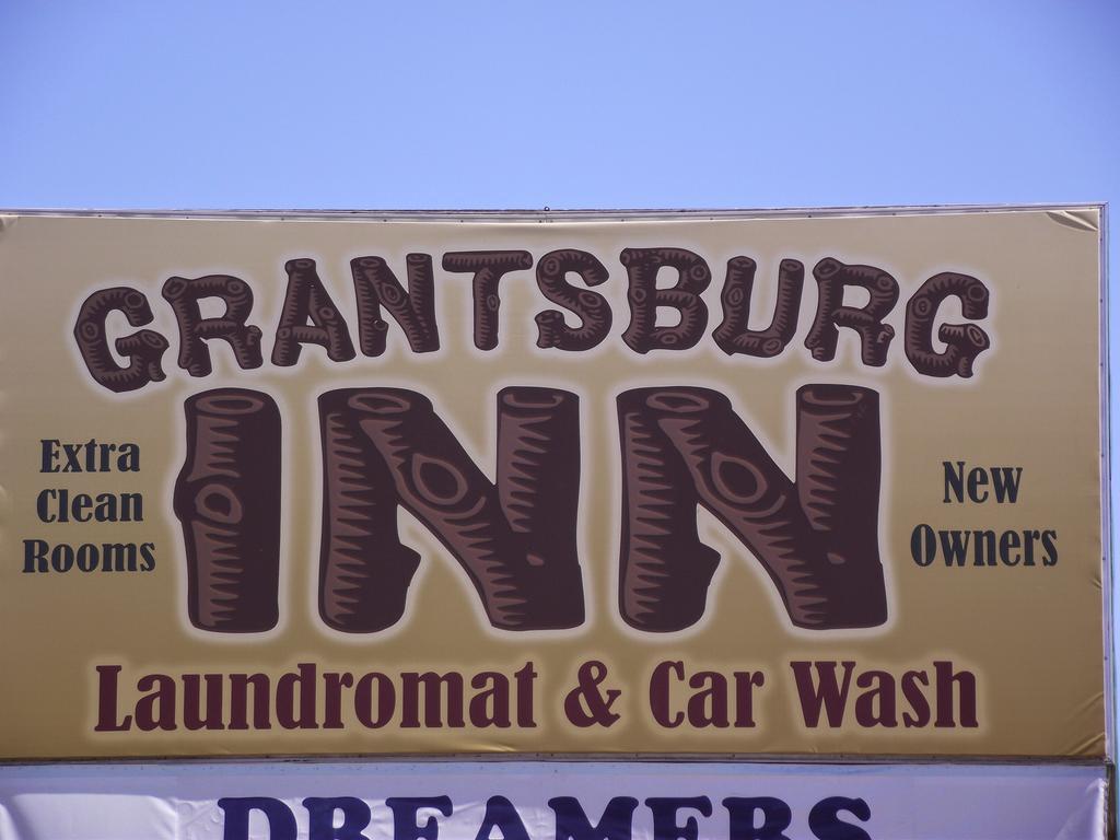 Grantsburg Inn Экстерьер фото